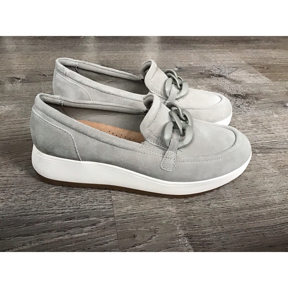 Clarks Zylah May Gray Suede Loafer Chain Detail Shoes Womens Size 9 Slip On